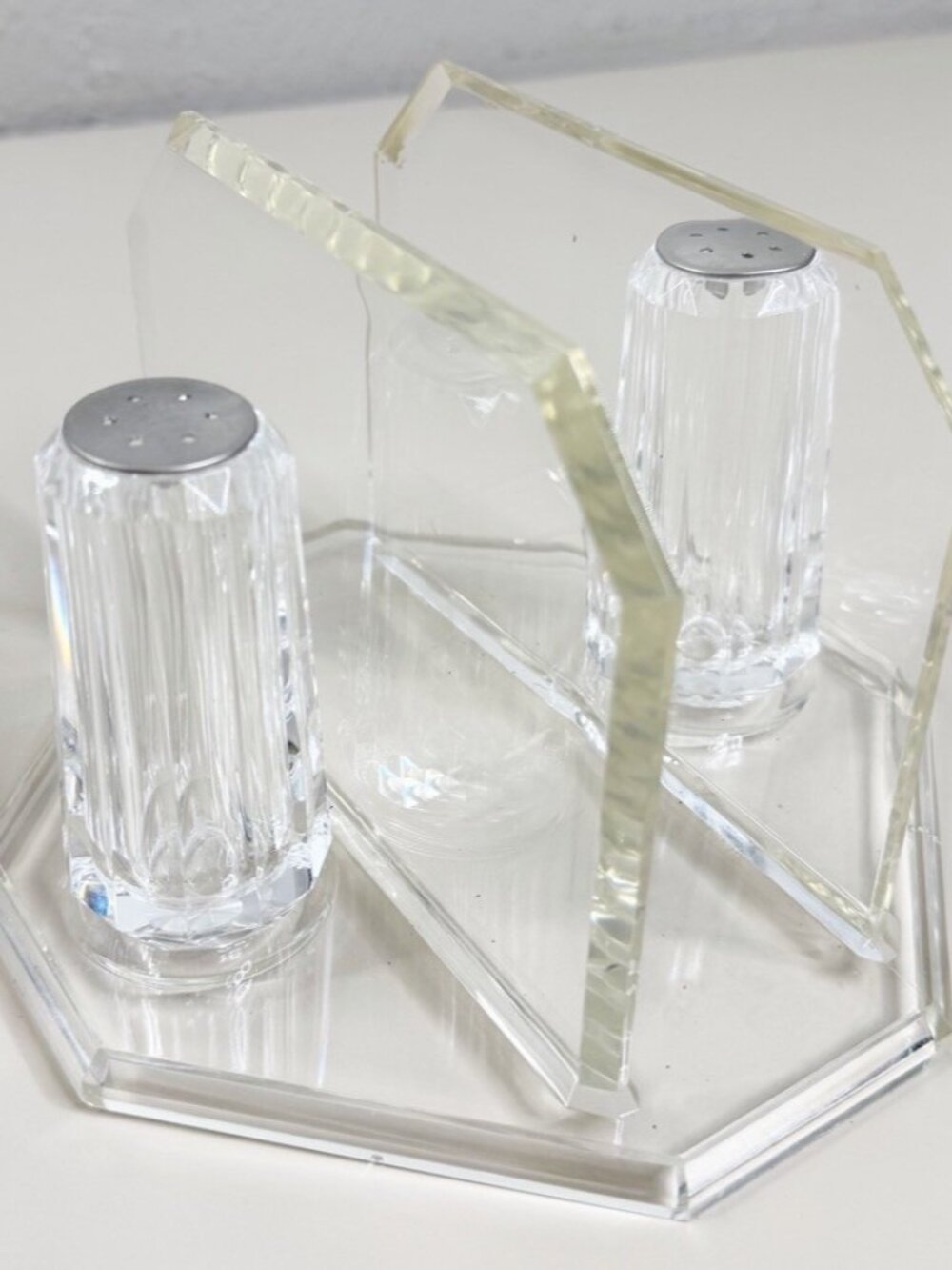 VTG Acrylic Salt & Pepper W/ Napkin Holder Caddy-MCMUnused See Description  EUC